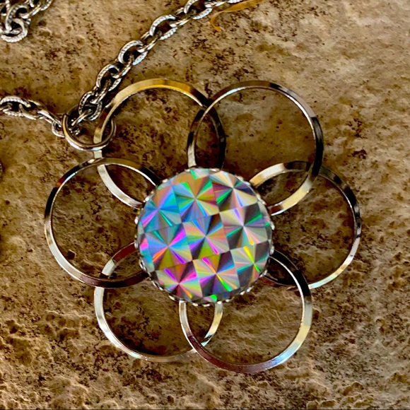 🌸Cool vintage flower power necklace - Picture 4 of 4